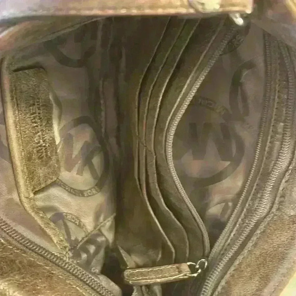 MICHAEL Michael Kors Webster Metallic Golden Crossbody Clutch - Picture 13 of 14